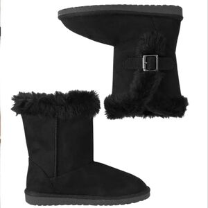 NWOT The Children's Place Girls Buckle Faux Fur Chalet Boots - black size 13